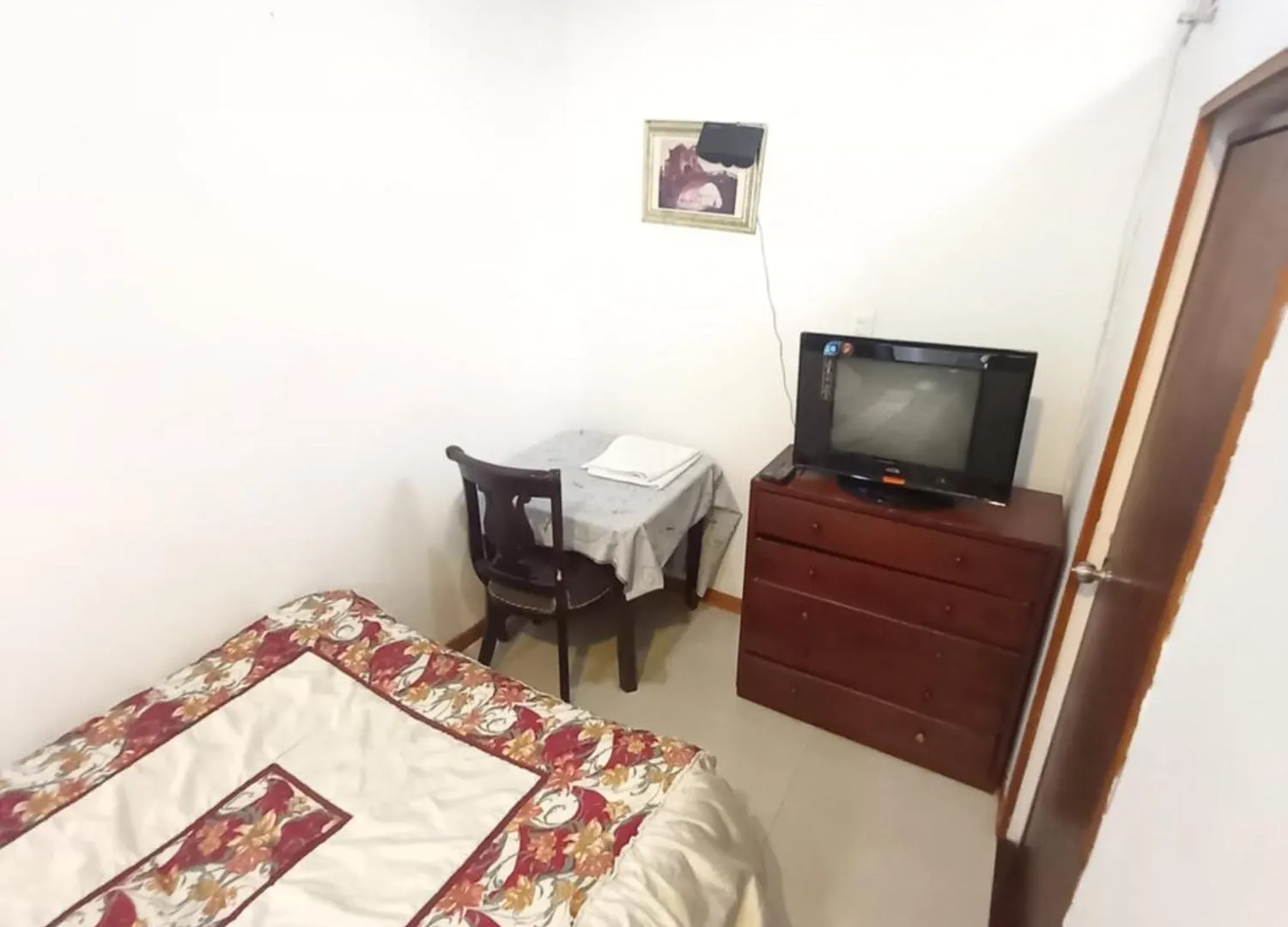 Homestay Amplia Casa Familiar Apartment Bogota Colombia